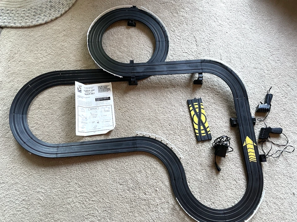 SLOT TRUCK RACE TRACK SET Ford Super Duty F-350 Life Like WITH TRUCKS Missing - Image 2 of 4