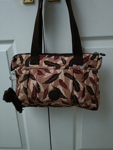 Kipling kleine Umhängetasche in braun und creme Multi-Print