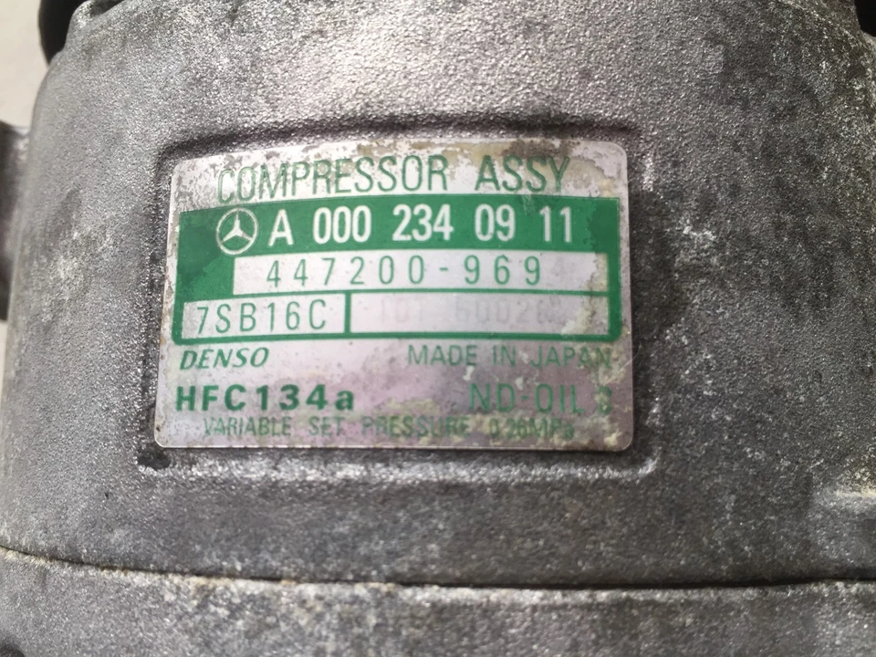 Mercedes-Benz E320 W210 1998-2002 ~ bomba de aire acondicionado ~ pieza OEM Foto 2 de 4