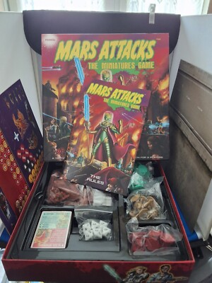 Manic Topps - Mars Attacks The Minitures Brettspiel (Playmat) - Beschreibung lesen