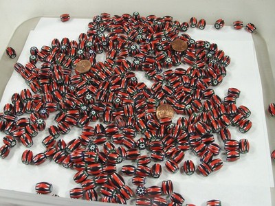 2 Pounds India Handmade Red / Black Chevron Multi-Layer Glass Beads (FPO-10)