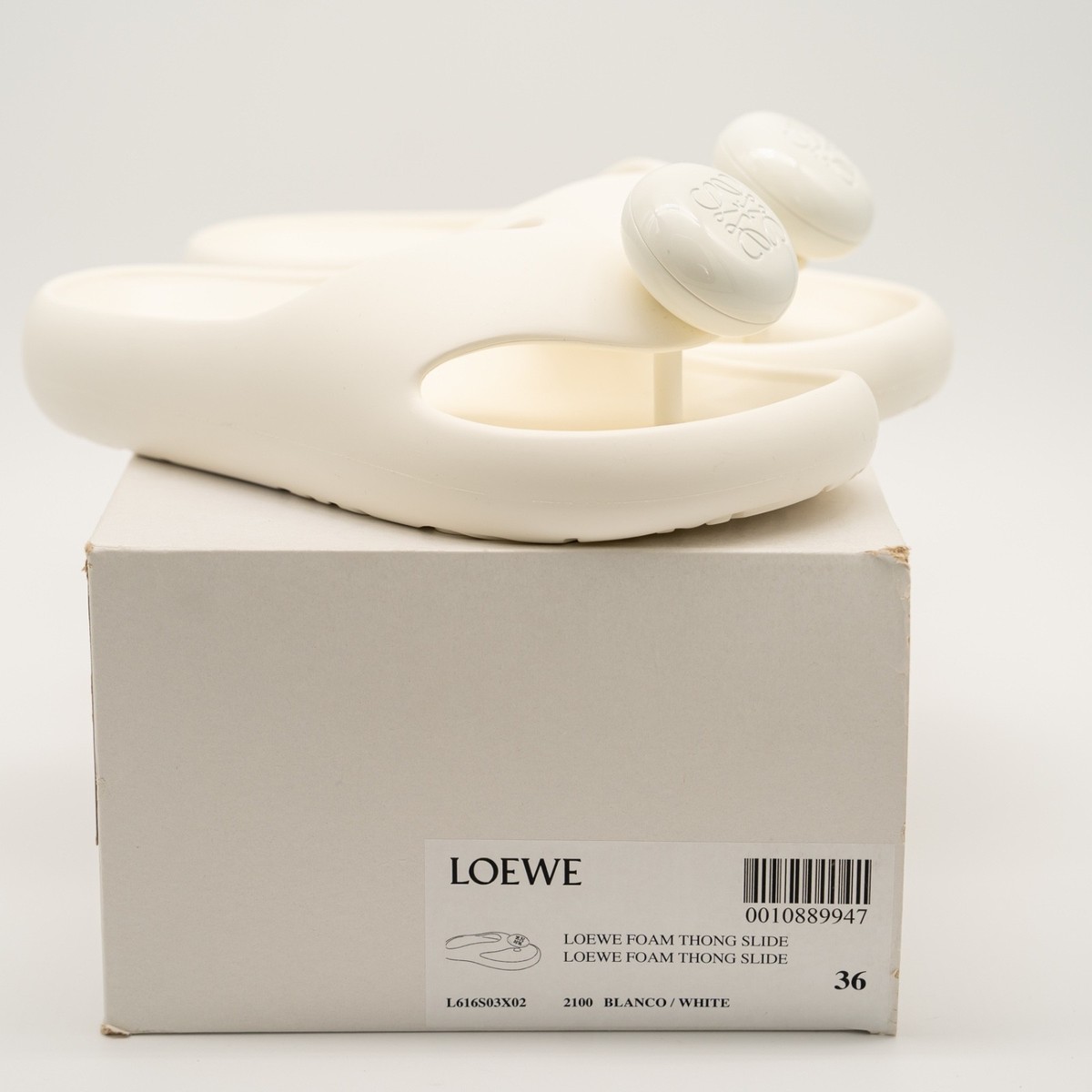 ロエベ　LOEWE サイズ表記「36」23センチ　ホワイトキャンバス　ミュール トイ ミュール（ゴート） ホワイト - LOEWE