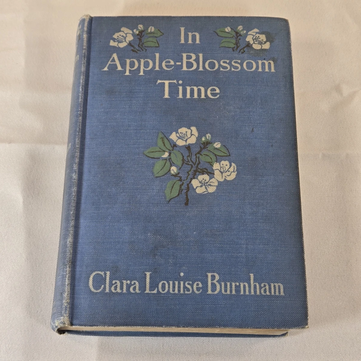 Modern 1st Edition Hardcover Antiquarian & Collectible Books in