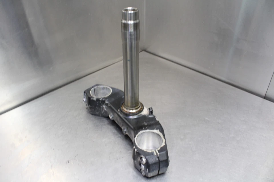 07-08 KAWASAKI Z1000 FRONT FORKS CLAMP LOWER TRIPLE TREE STEM Foto 4 de 4