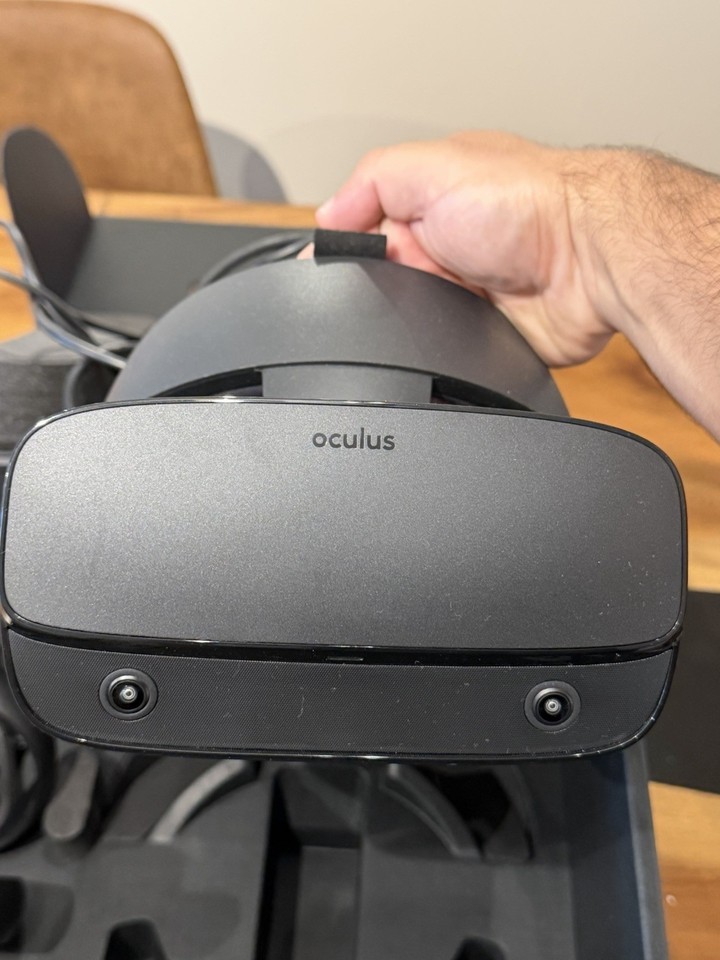 Oculus Rift S PC-Powered VR Headset, Full Set In Box | eBay