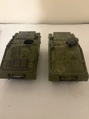Dinky Toys Striker model tank (20357034) Diecast vintage. No Tracks x2 playworn
