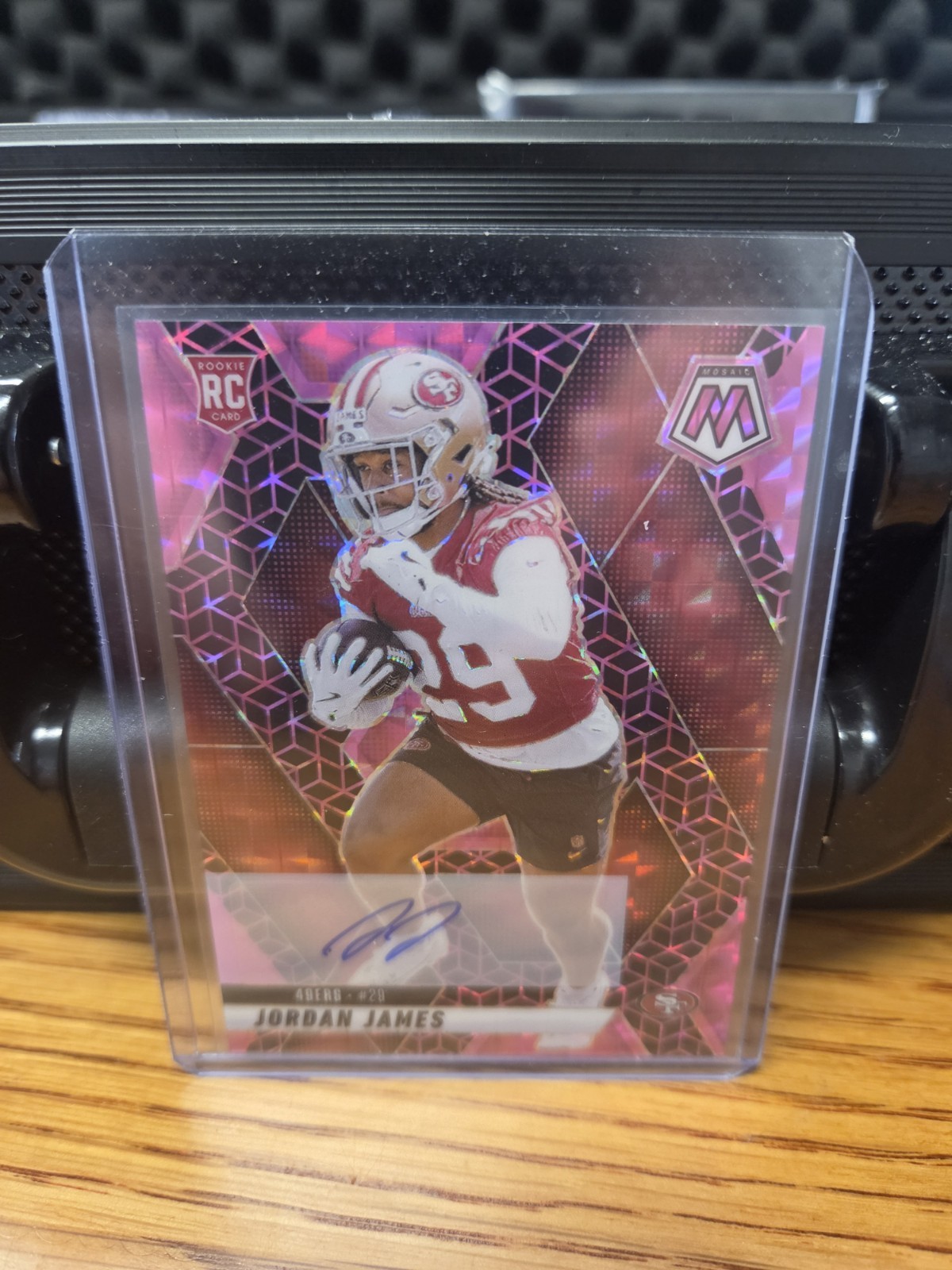2025 Panini Mosaic #370 Jordan James Rc Autographs Mosaic Pink Spectris 2/30