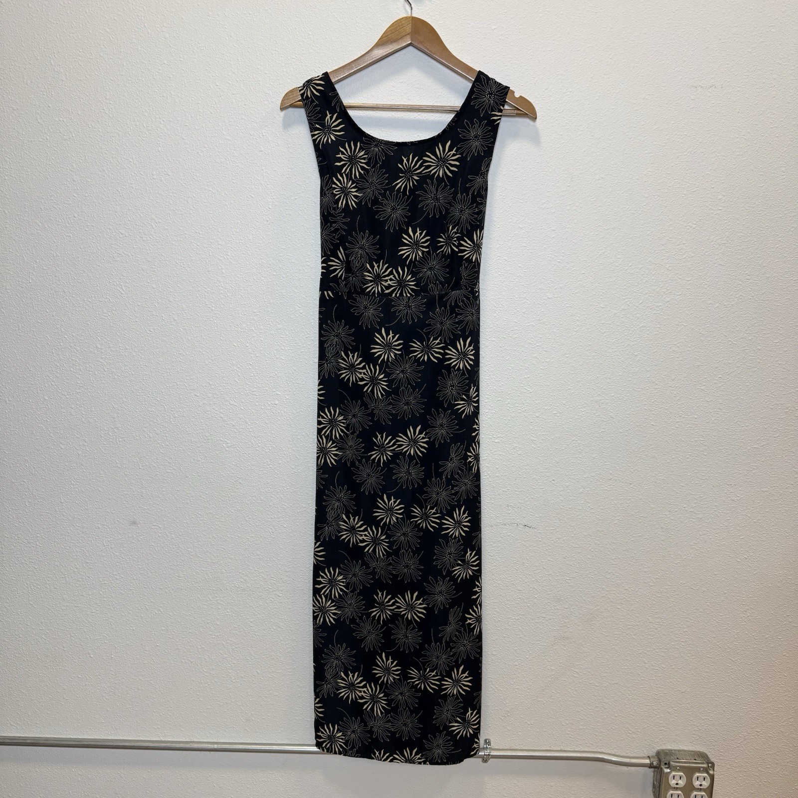 Vintage Dressbarn Maxi Dress Size 8 Navy Floral Sleeveless