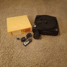 Kodak Carousel 760H Slide Projector  Tray  Remote   Powers On, Parts/Repair