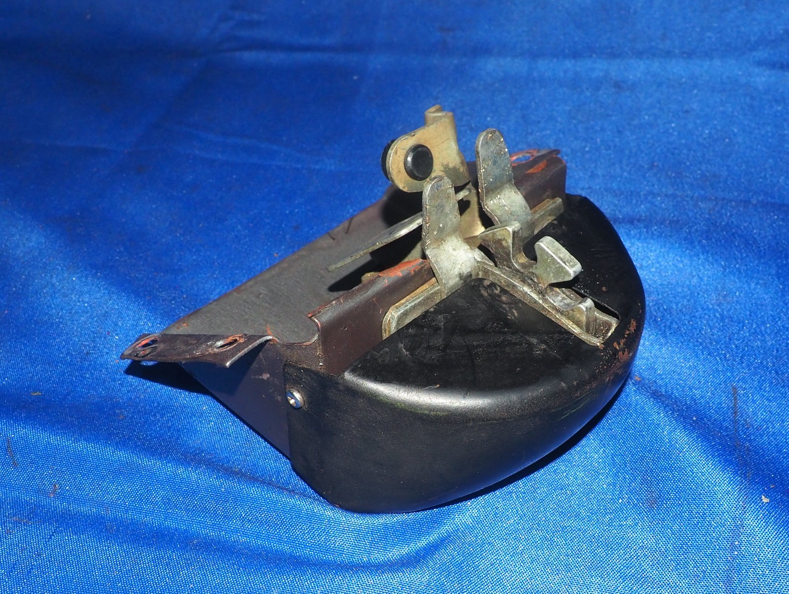 1965-1980 Rolls Royce Silver Shadow & Bentley T1 T2 Rear Trunk Latch Actuator