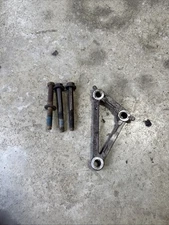 Jeep Cherokee XJ 84-01 Power Steering Gear Box Mount Bolts Spacer Plate (Z86)