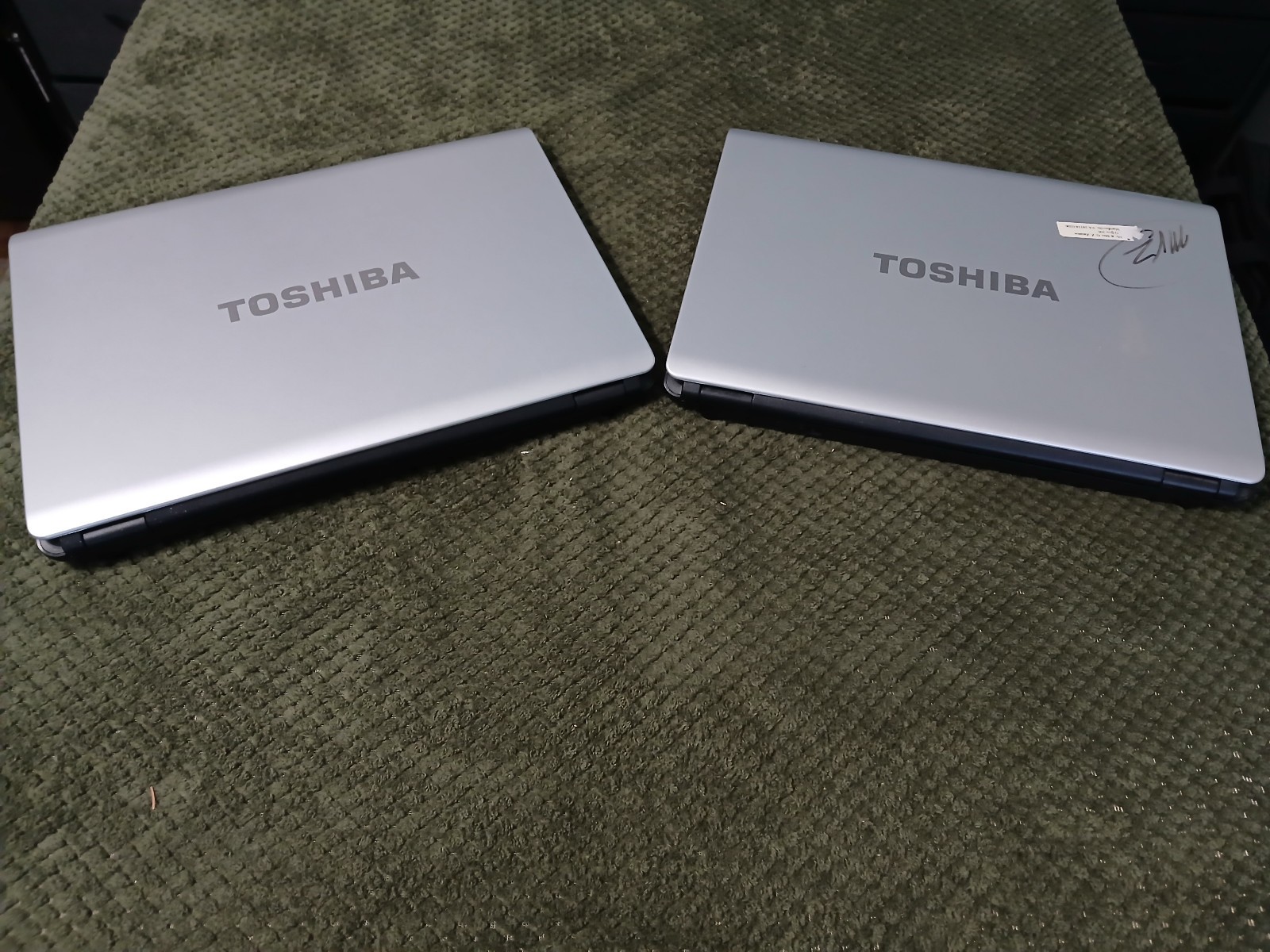 Toshiba Satellite L355 17" 3Gb Ram, 220Gb HD Vista/Win7 Two 