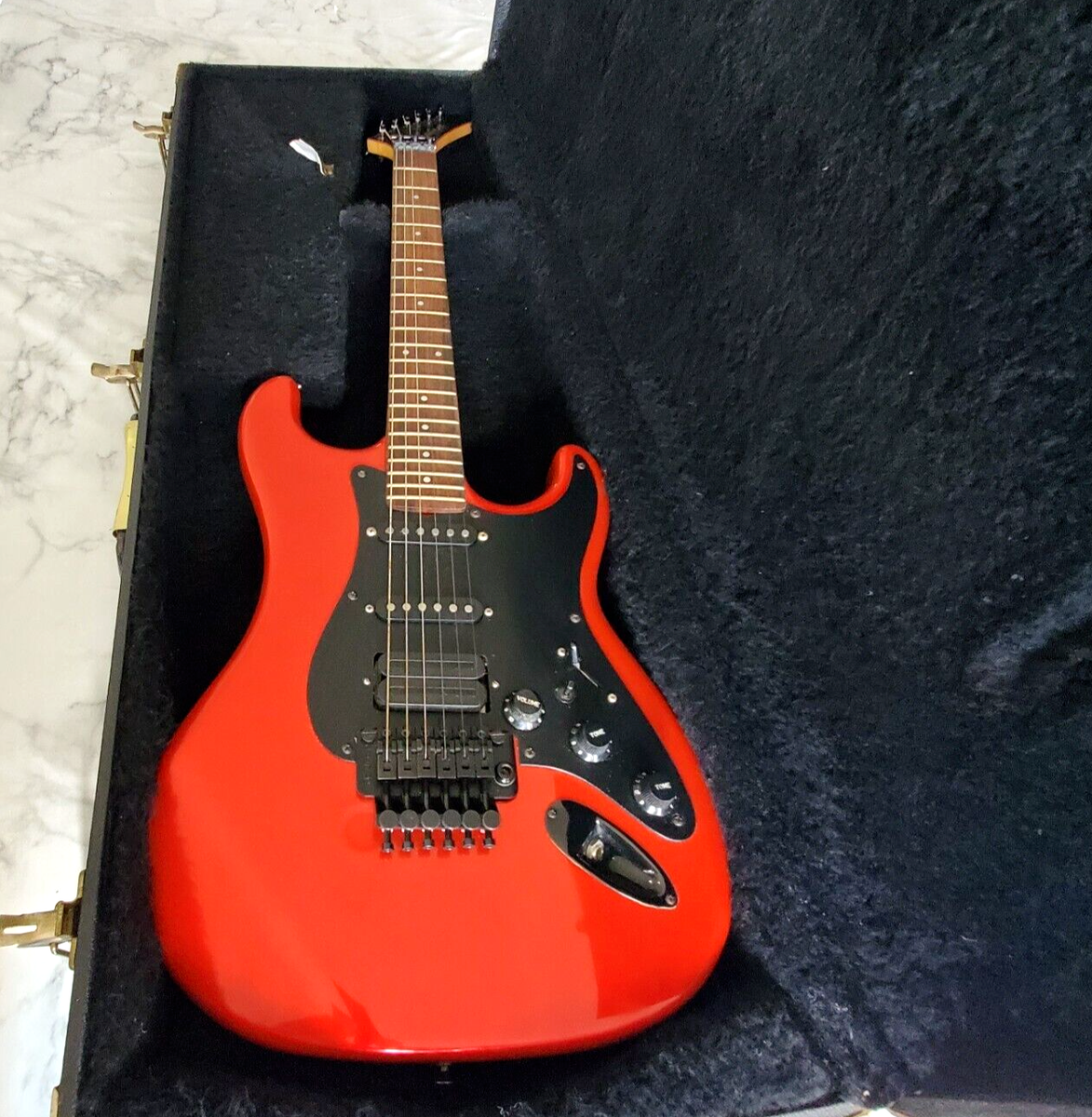 希少 USA製 Kramer Pacer Serise Floyd Rose Electric Guitar Kramer Pacer Series Floyd Rose Sunburst
