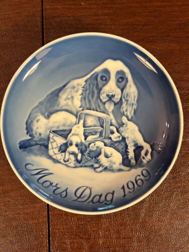 Bing and Grondahl Mother's Day Plates 1969-2010 COMPLETE SET MINT CONDITION - Picture 1 of 24
