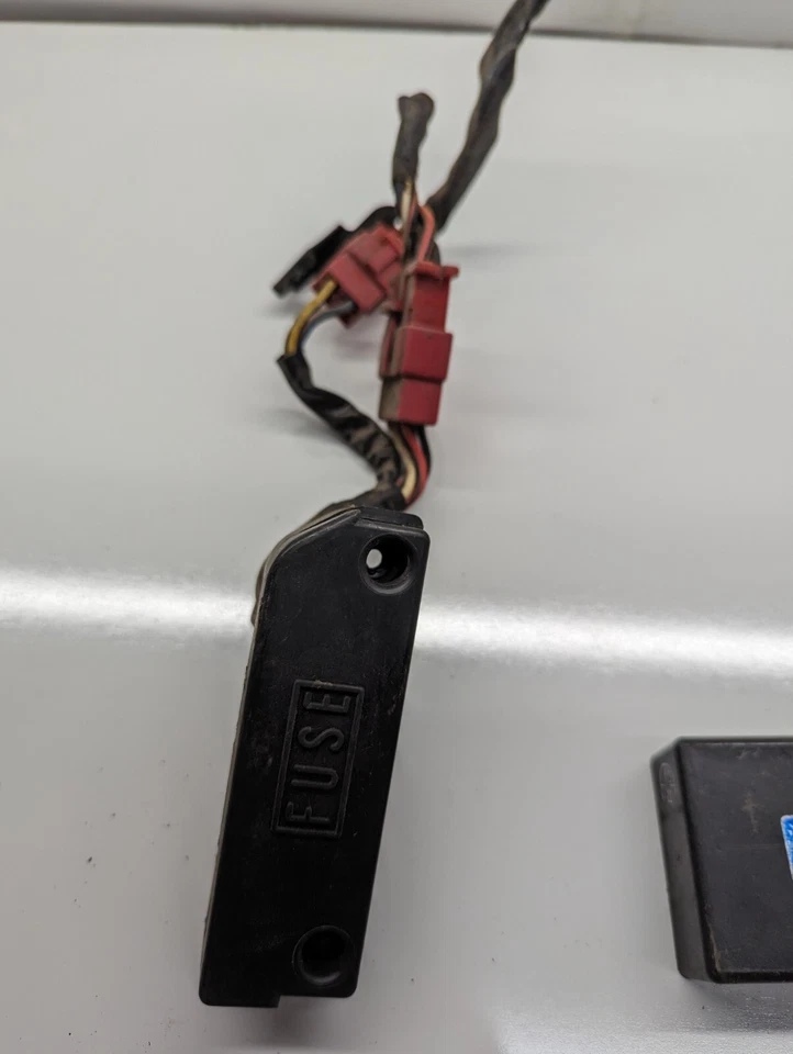 Componentes electrónicos Honda Sabre Vf700 1982-1985 Foto 3 de 4