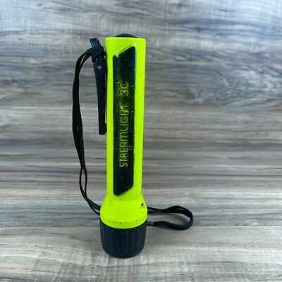 streamlight 3c flashlight Streamlight 3C Yellow 1.5V Portable Xenon Bulb Polymer Handheld Flashlight