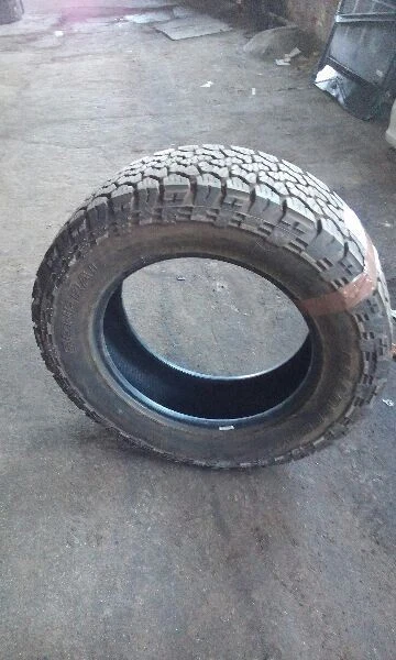 2016 Ford F250SD Super Duty Tire 275 65 R20 126 123S, General Grabber - Image 2 of 4