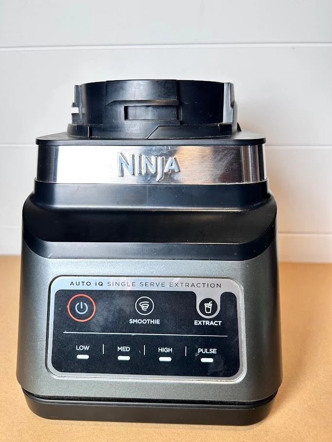 Ninja Auto IQ Blender Motor Base - BN750 - Powers On / Untested For Parts