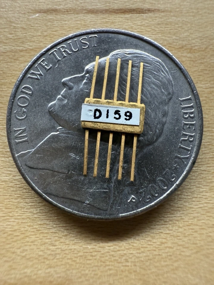 Fairchild uA709 Flatpack IC grado aeroespacial Opamp de 1966 versión temprana Foto 2 de 2