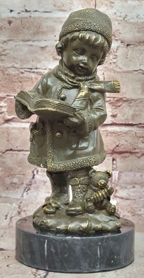 Bronze Statue Of Jungen IN Winter Bekleidung Liest Buch Unterzeichnet J.Patoue