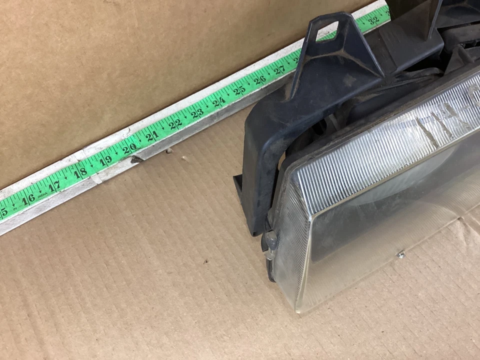 Conjunto de faros delanteros izquierdo del lado del conductor BMW 318i 1992-1999 114-58329 Foto 3 de 4