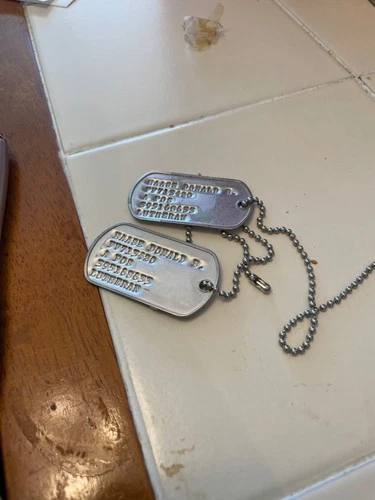 ORIGINAL WW2  VINTAGE US MILITARY Dog Tags Lutheran