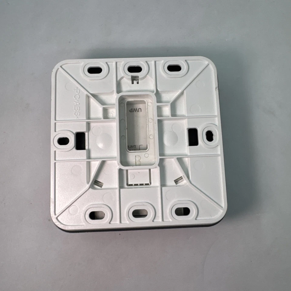 Termostato inteligente con pantalla táctil WiFi Honeywell Home RCHT8610WF2006 T5 sin probar Foto 3 de 4