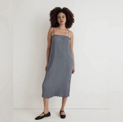 madewell goldie midi dress Madewell Goldie Dress in Plissé Teapot Blue Column Midi Dress Sz 10