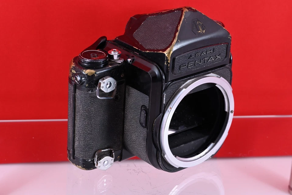 Cuerpo de cámara fotográfica de formato medio nivel de ojo Asahi PENTAX 6x7 [TAL CUAL] requiere reparación Foto 2 de 4