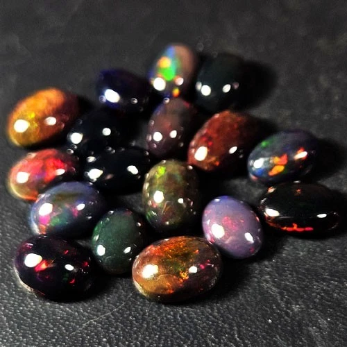 Lote De ópalo Negro Etíope En Bruto Pulido - Piedras Preciosas Naturales Con Juego De Fuego, Aproximadamente 10 Quilates