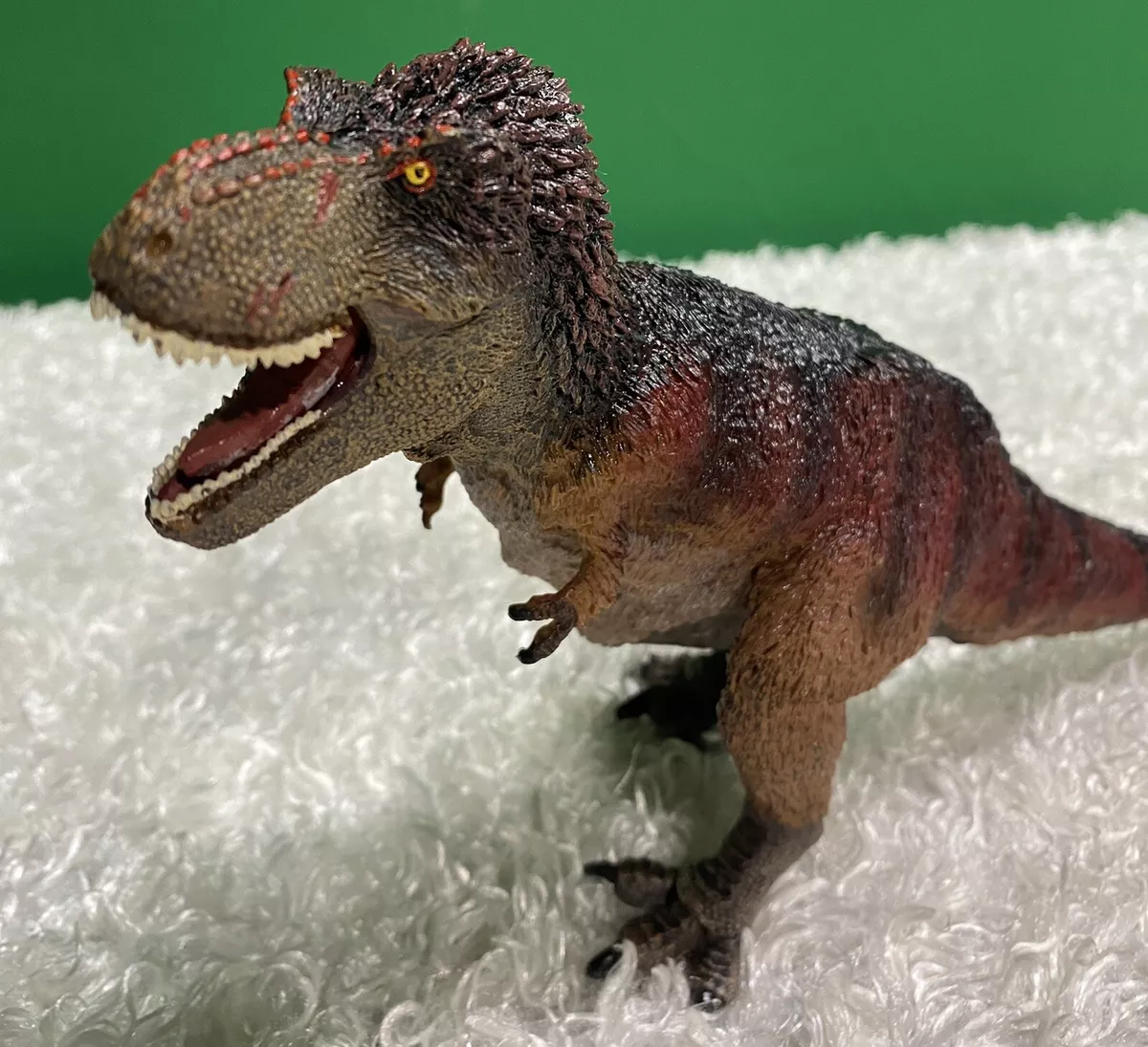 Safari Ltd. Feathered Tyrannosaurus Rex Dinosaur Figurine - Detailed 12  Plastic T-Rex Model Figure - Fun Dino Play Toy for Boys, Girls & Kids Ages  3+