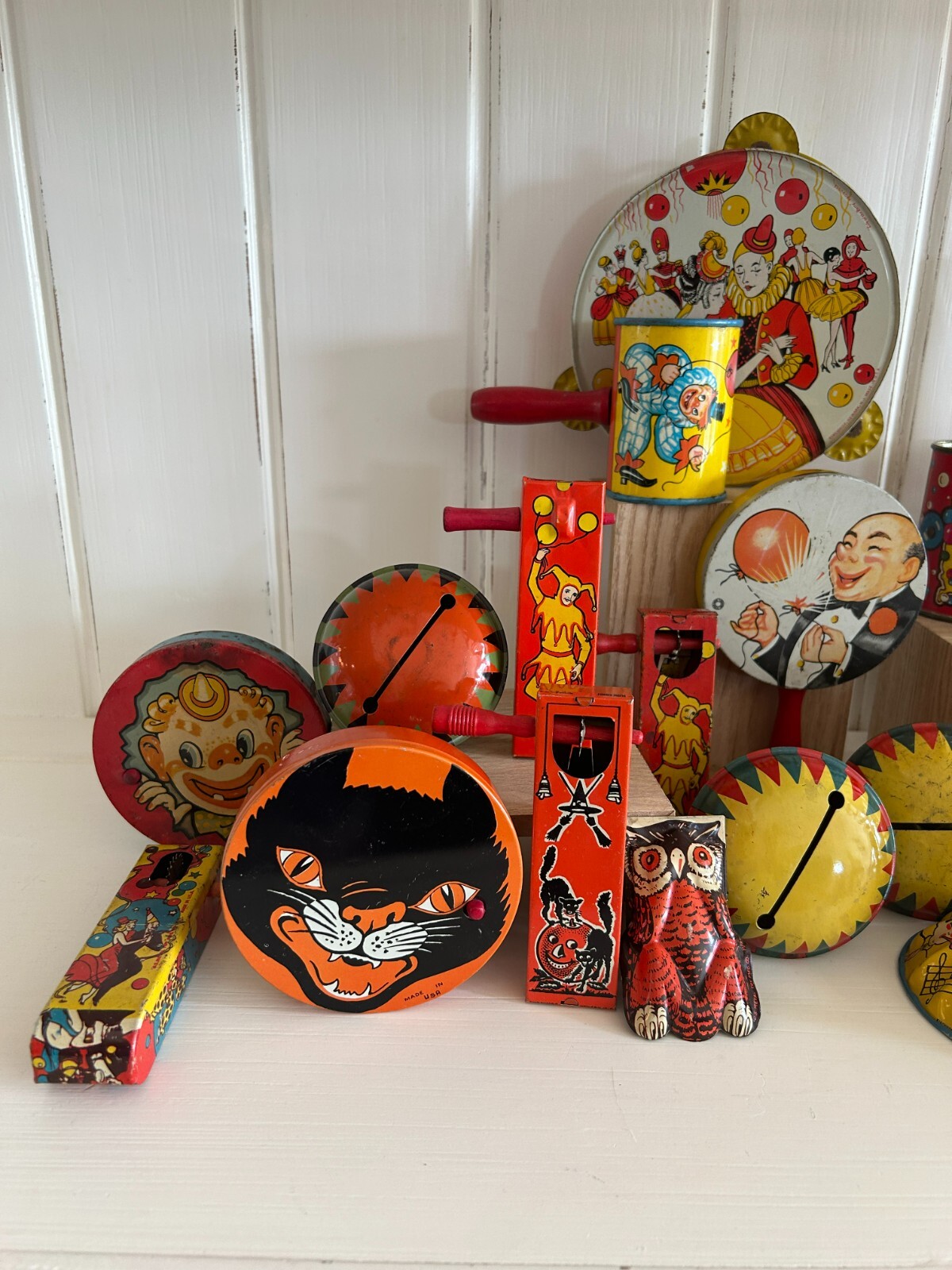 Instant Collection (28 pieces) Vintage Party Noisemakers Halloween
