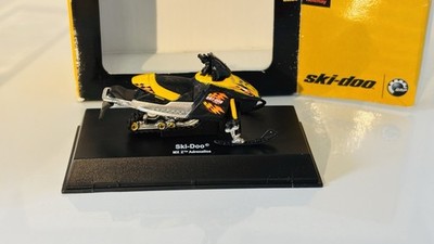 New Ray 1/40 Scale Ski-Do MX 2 Adrenaline - Yellow/Black - Boxed