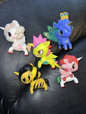 (5) Ruby Strawberry, Rocky, Pluma Peacock, Hanaka Tokidoki Unicorno Vinyl Figure