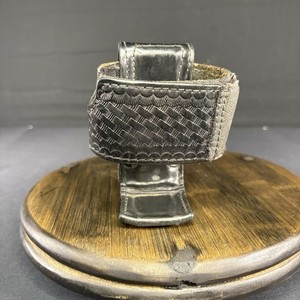 Aker Universal Radio Holder, Basket Weave Leather