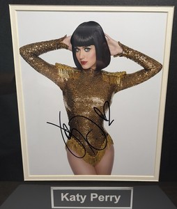 Katy Perry Autograph | eBay