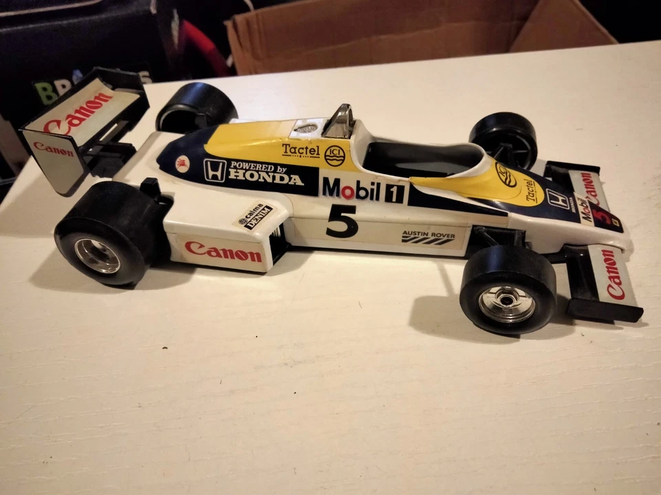 Bburago 1/24 Williams FW 08 Nigel Mansell - Immagine 2 di 4