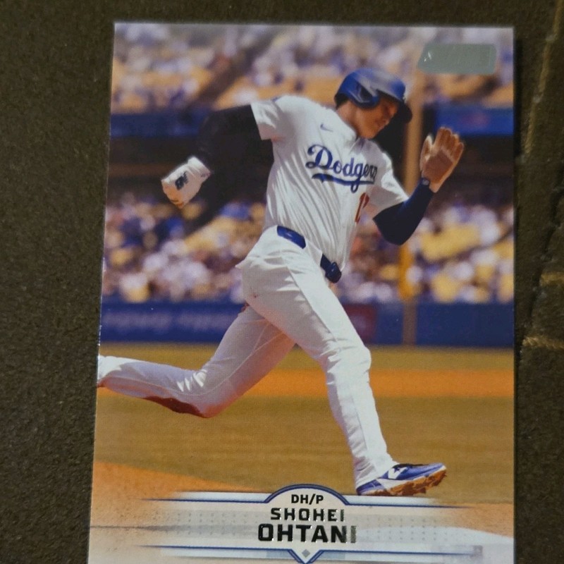 Topps 2025 Stadium Club Shohei Ohtani Dodgers Base Set #58 Baseball Card