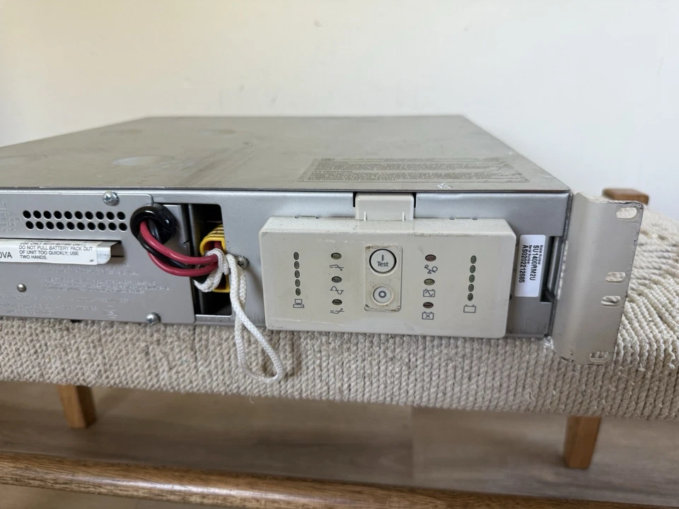 🍊APC Smart-UPS 1400VA 120V RM 2U SU1400RM2U No Batteries REPAIR! - Image 3 of 4