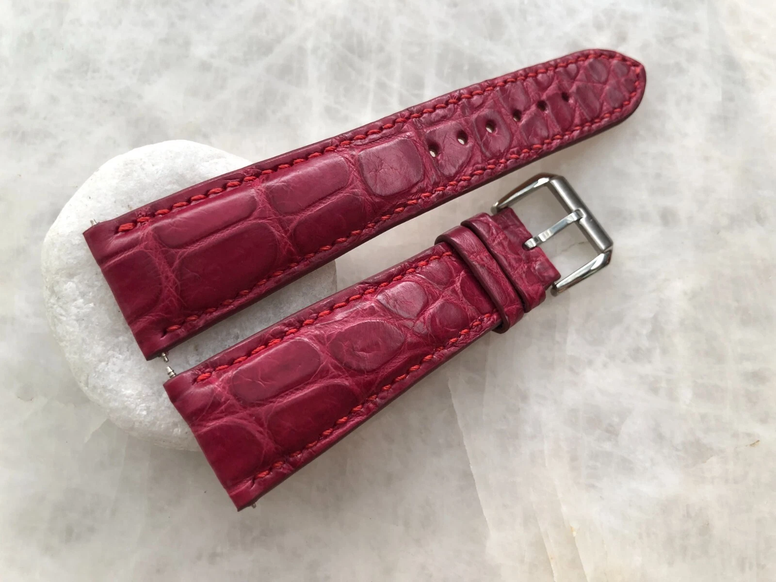 22mm/18mm Burgundy Alligator Crocodile Embossed Leather Watch Strap Band