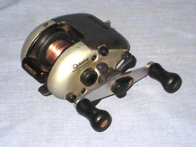 1743- ZEBCO QUANTUM QL2000 BAIT CASTER FISHING REEL - WORKING | eBay