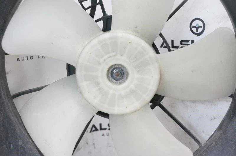 Conjunto de motor ventilador de refrigeración radiador Honda CR-V 2015 19015-5LA-A01 OEM  Foto 2 de 4