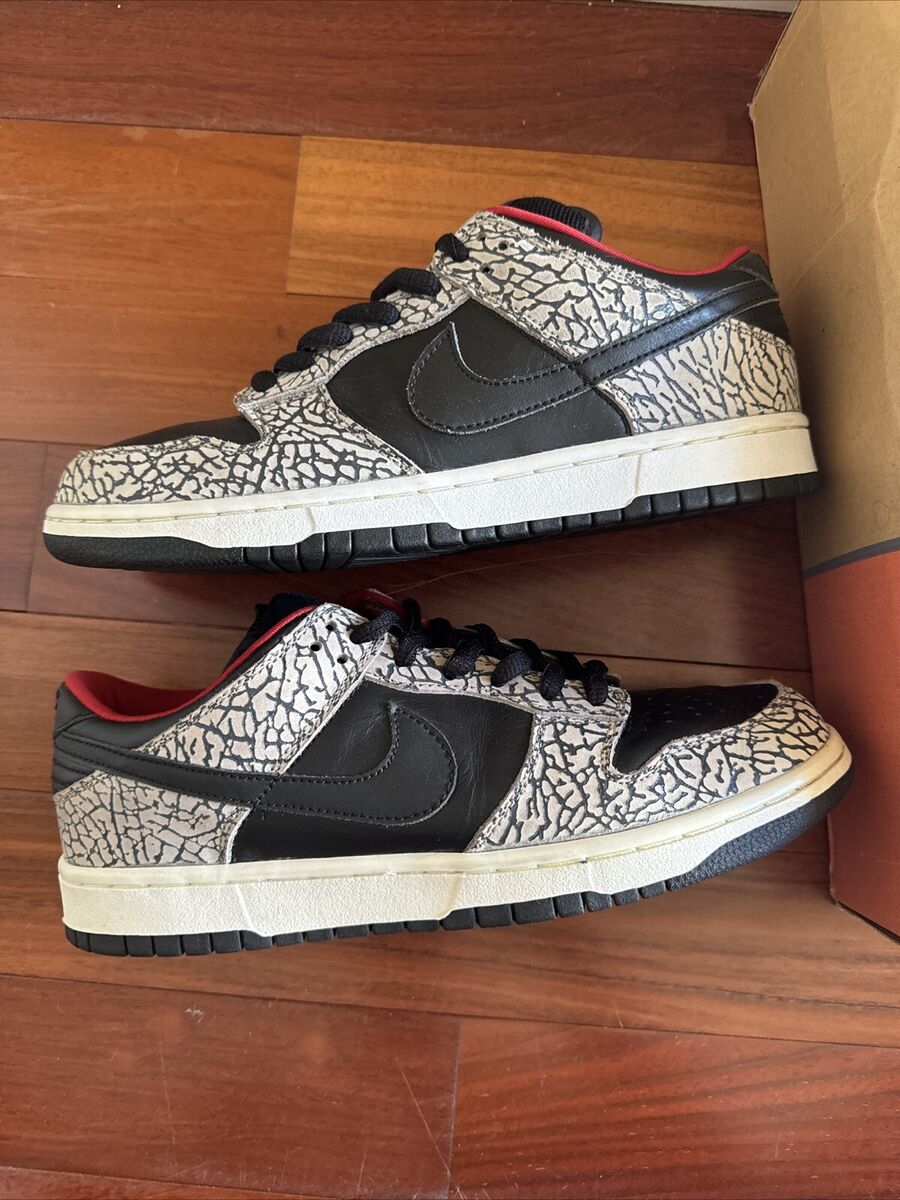 2002 Nike SB Dunk Low Pro X Supreme Black Cement 304292 131 2002 Nike SB Dunk Low Pro X Supreme Black Cement 304292 131