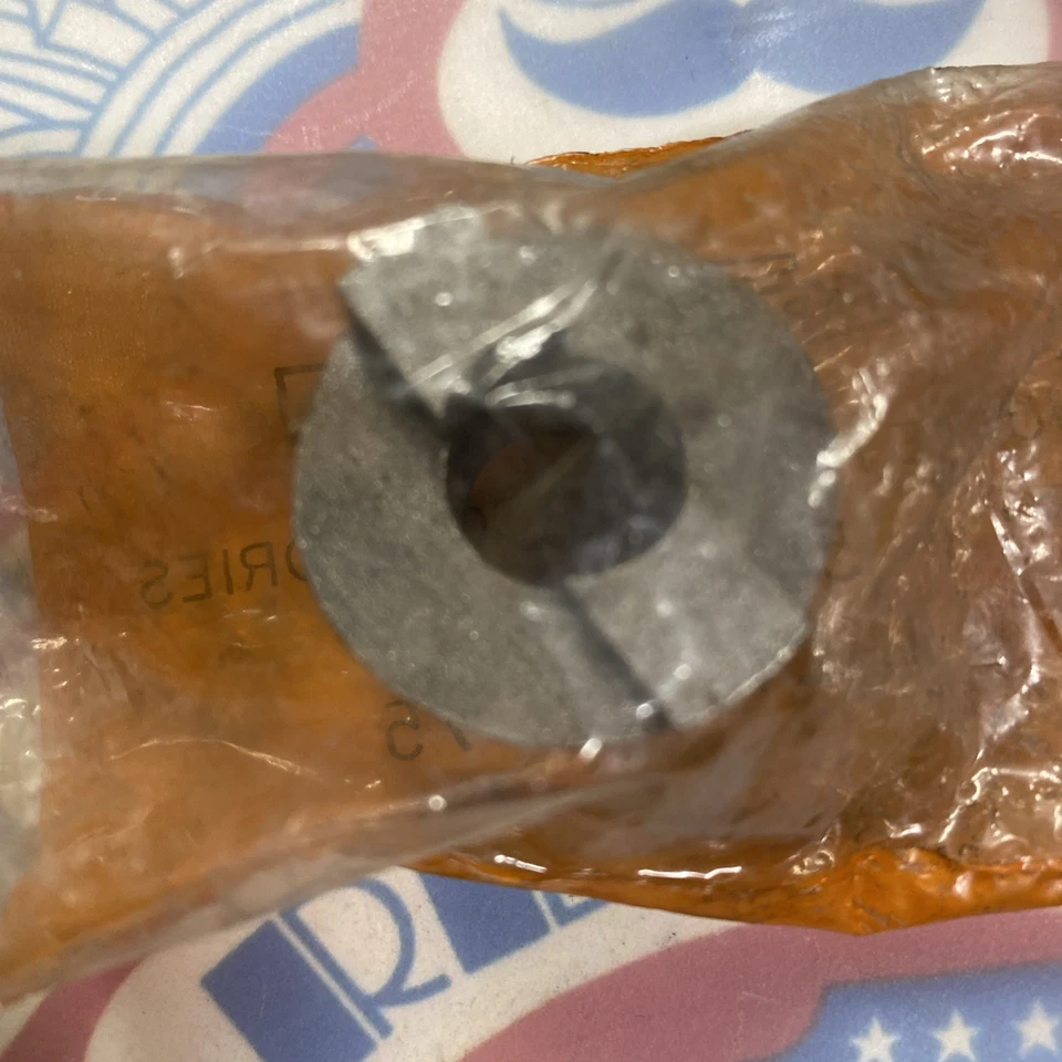 Harley Aermacchi 65-68 Sprint 69-71 ERS NOS footrest mount BRACKET 50910-65P - Image 3 of 3