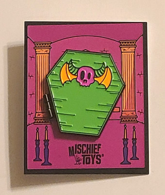 Mischief Toys Black Light Vampire Gastley in Coffin Hinged Pin AP LE 15