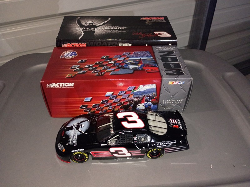 Action 1/24 Dale Earnhardt #3 Foundation 2003 Monte Carlo