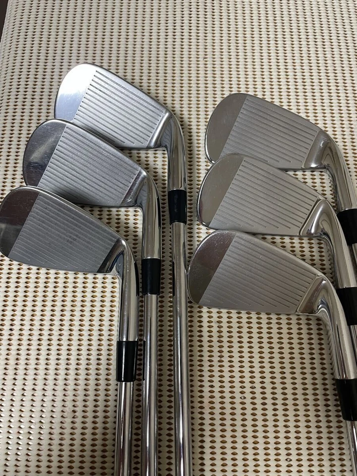 Used Taylormade TOUR PREFERRED CB Lefty irons #5-pw NS PRO 950GH S rev1 - Image 3 of 4