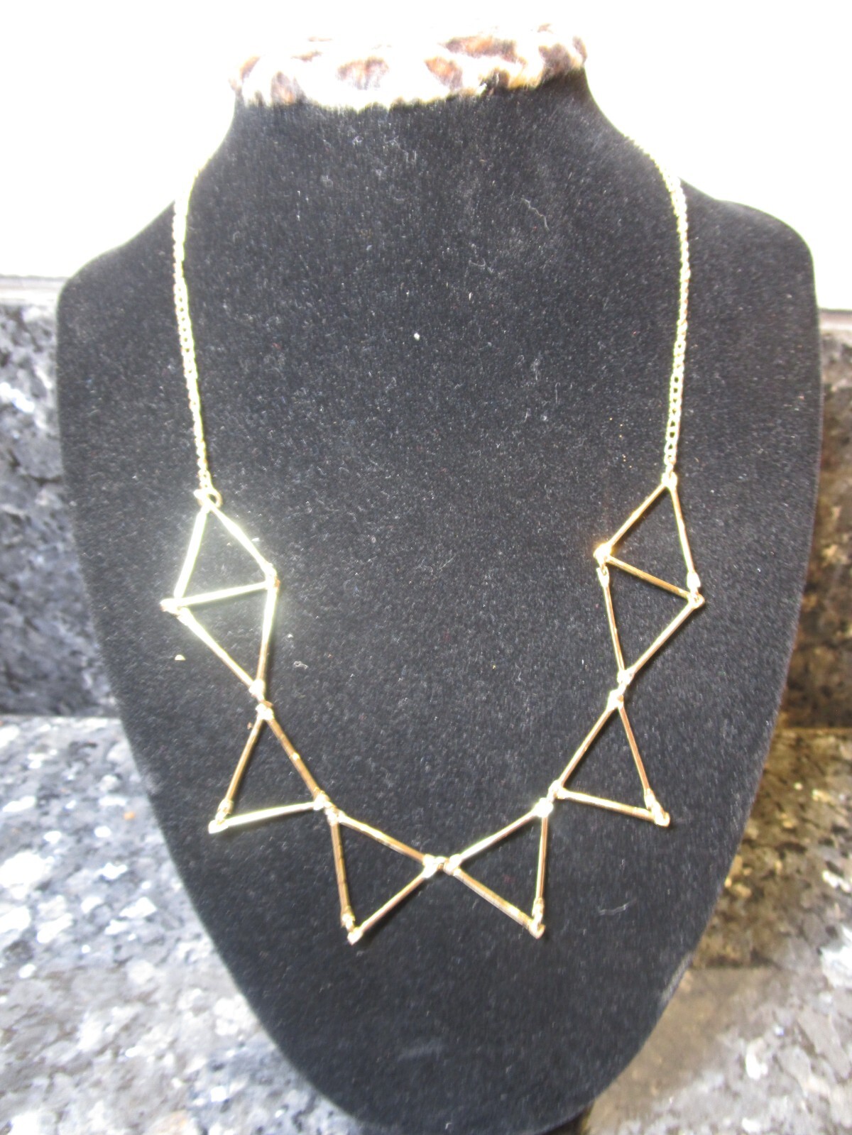 Simple Elegant Triangle Collar Necklace gold tone… - image 1