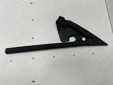 Tesla Model Y Front Left Driver Run Weatherstrip Seal 1500066-00-B OEM