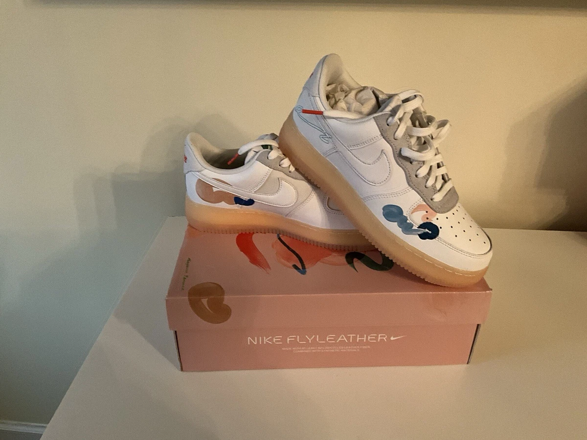 Preços baixos em Nike Mayumi Yamase x Air Force 1 Flyleather Earth